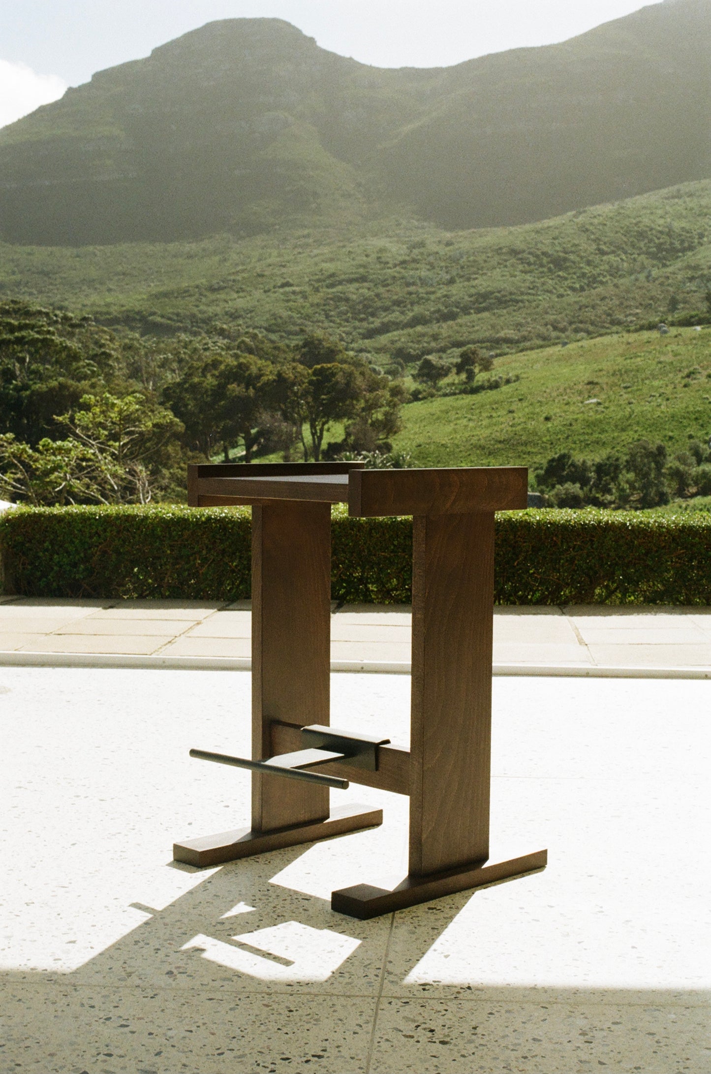 G I G I | Backless Counter Stool