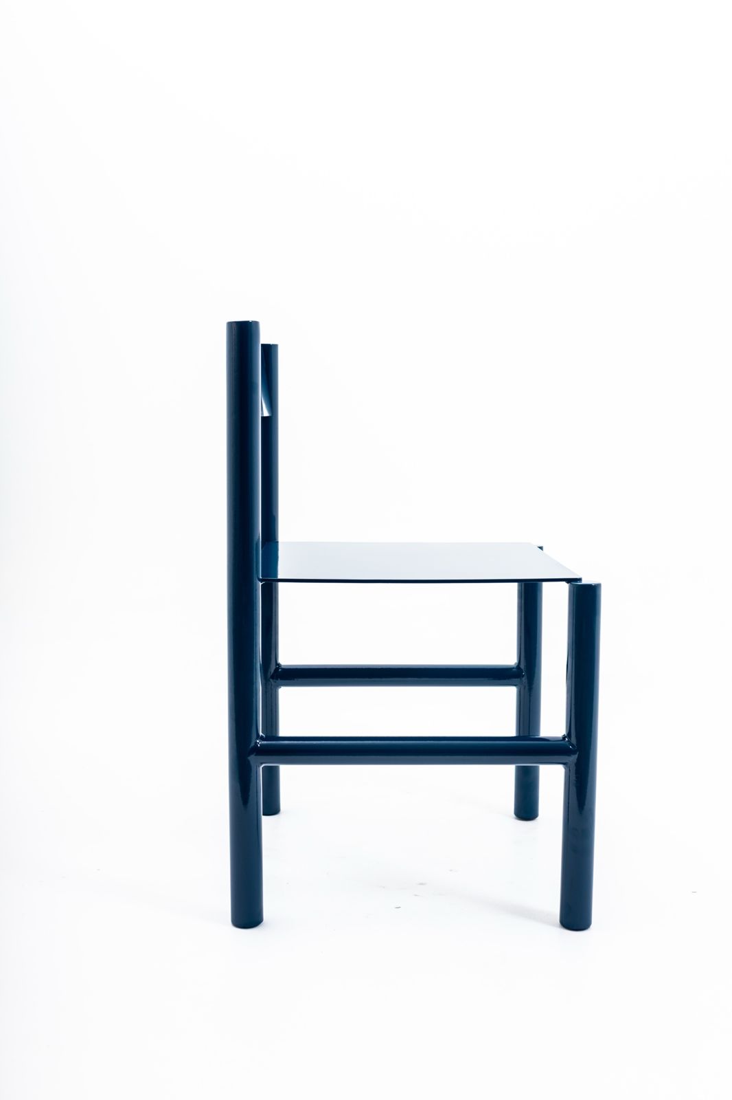 J O H N | Chair