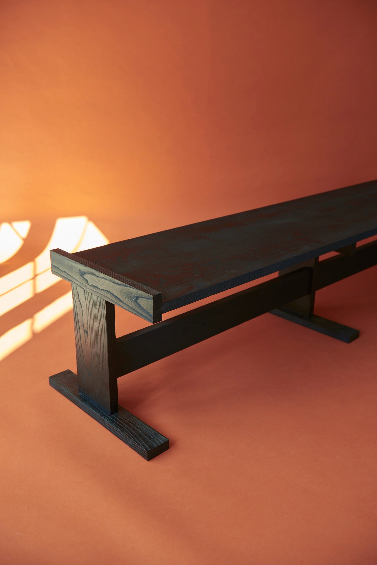 K Y R A | Bench