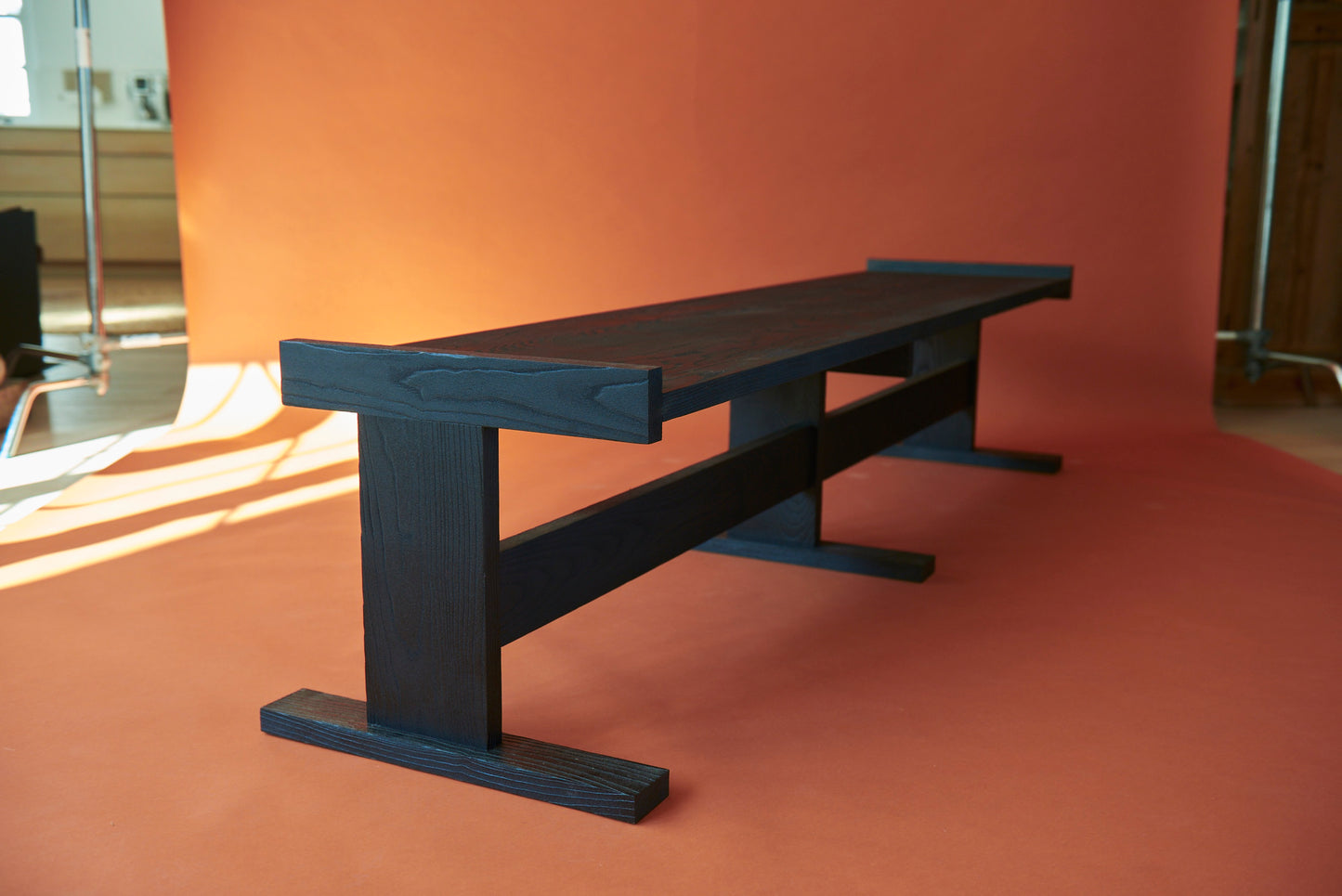 K Y R A | Bench