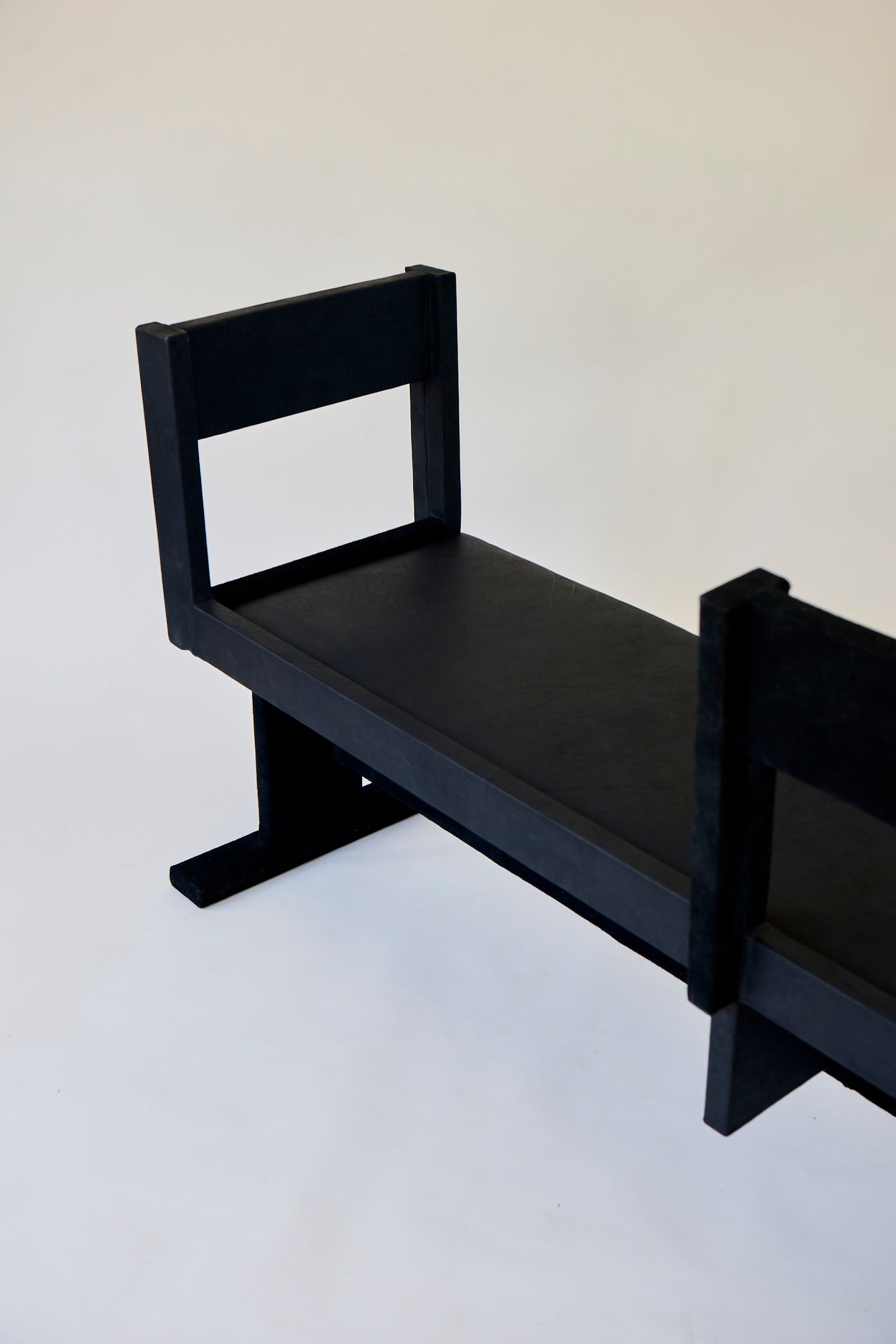 K E E V A | Bench | Limited Edition