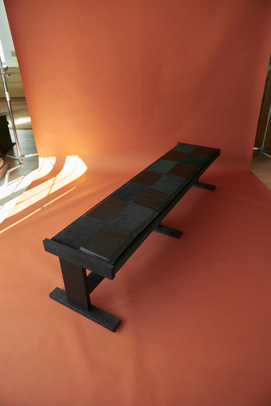 K Y R A | Bench
